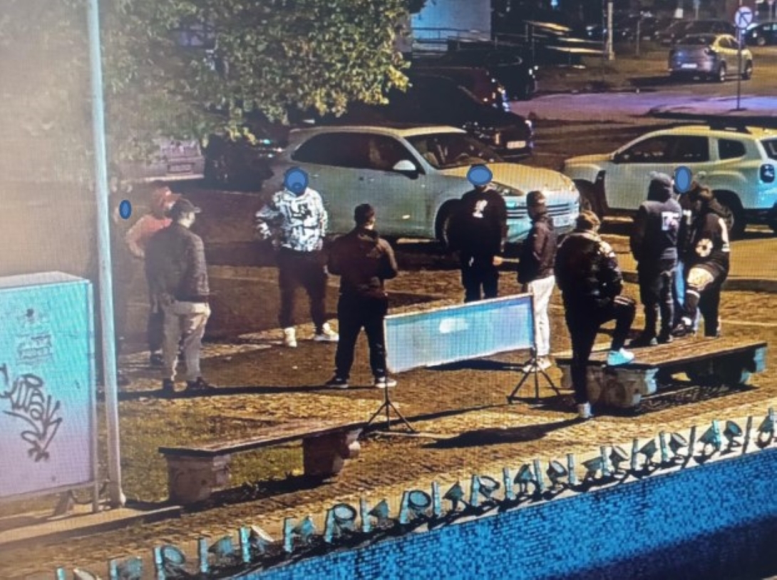 Întâlnire suspectă la 5 dimineața cu un grup de 11 bărbați din Centrul Vechi 