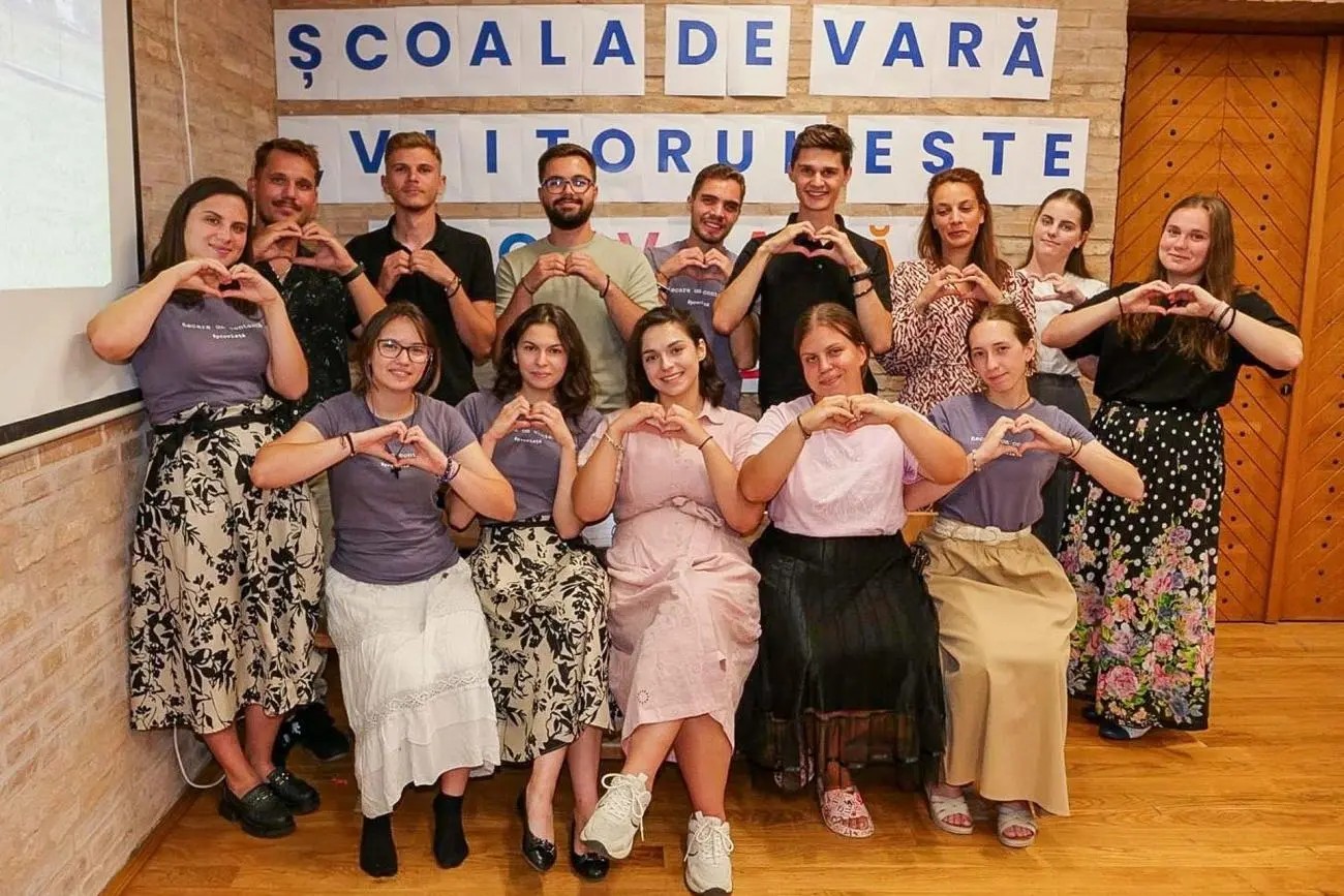 Lecție de viață cu 15 studenți la Mănăstirea Coșula 