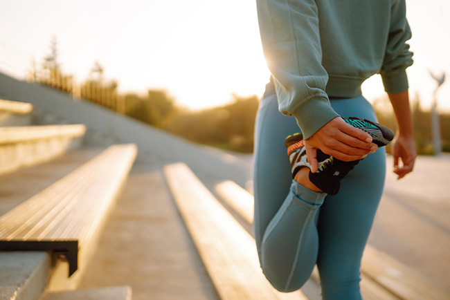 Ținuta completă de alergare: cum o alegi pentru confort și mobilitate deplină