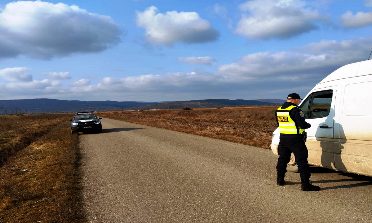 Botoșănean tras pe dreapta de polițiștii de frontieră, probleme la control 
