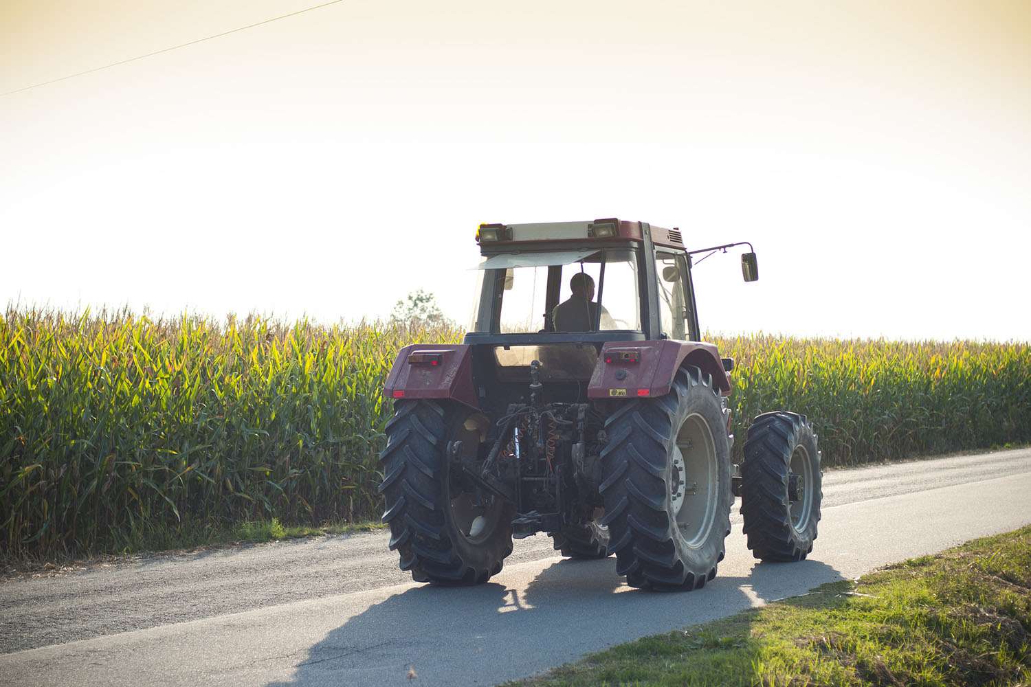 tractorist oprit la control