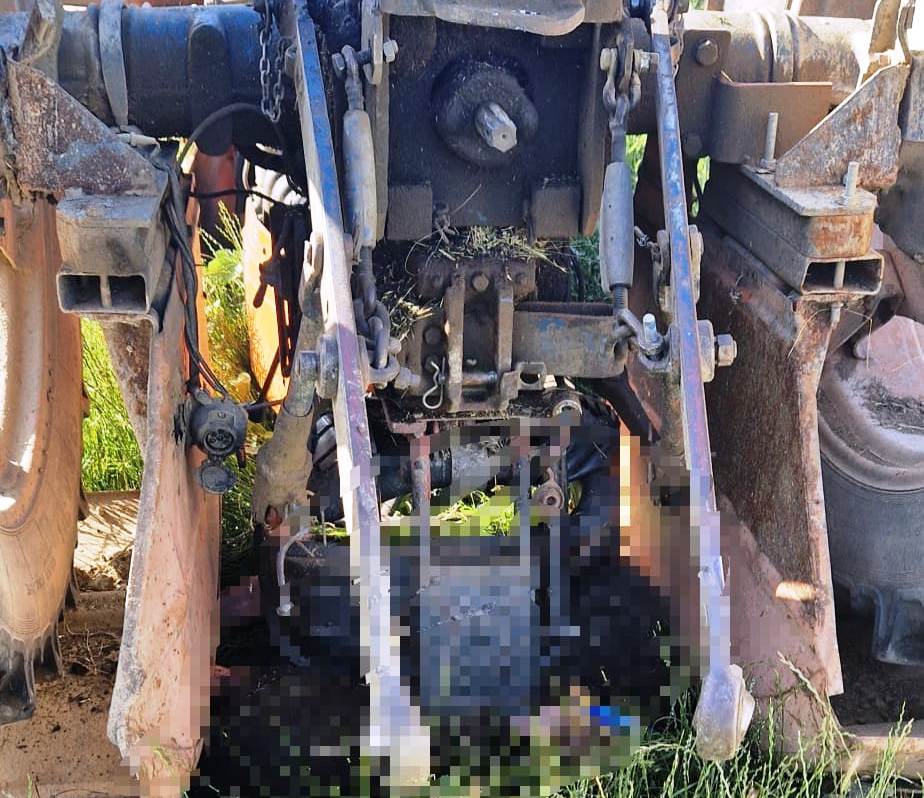 tractor rasturnat