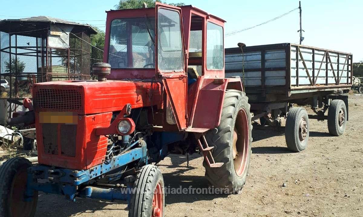 tractorist oprit in trafic.j