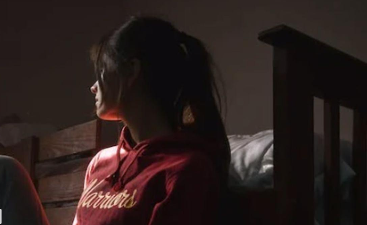 Bărbați reținuți de DIICOT: I-au vândut trupul unei fete de 16 ani, fără familie 