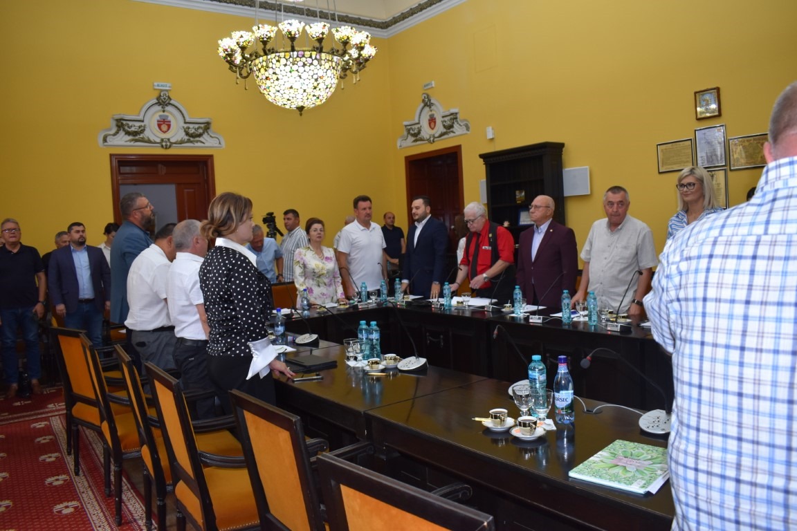 Tramvaiele sunt istorie dar consilierii  PNL NU au votat scoaterea dalelor de pe Calea Națională – REZULTAT vot