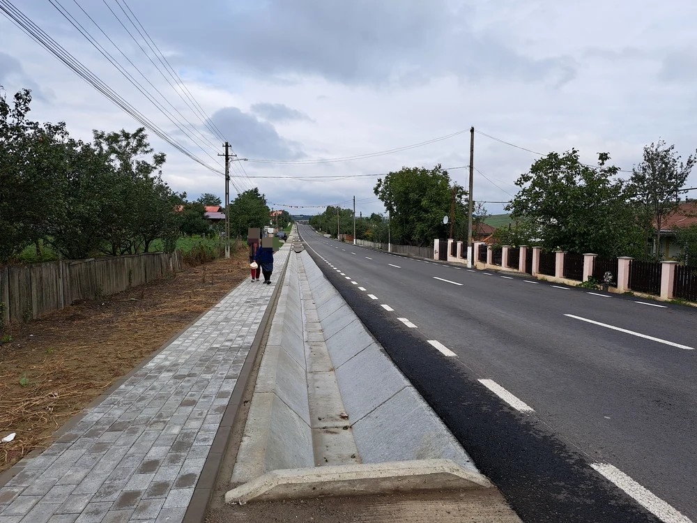 Dinți scoși cu patentul și tămâieri în loc de tratamente: Disperarea botoșănenilor fără bani pentru stomatolog 