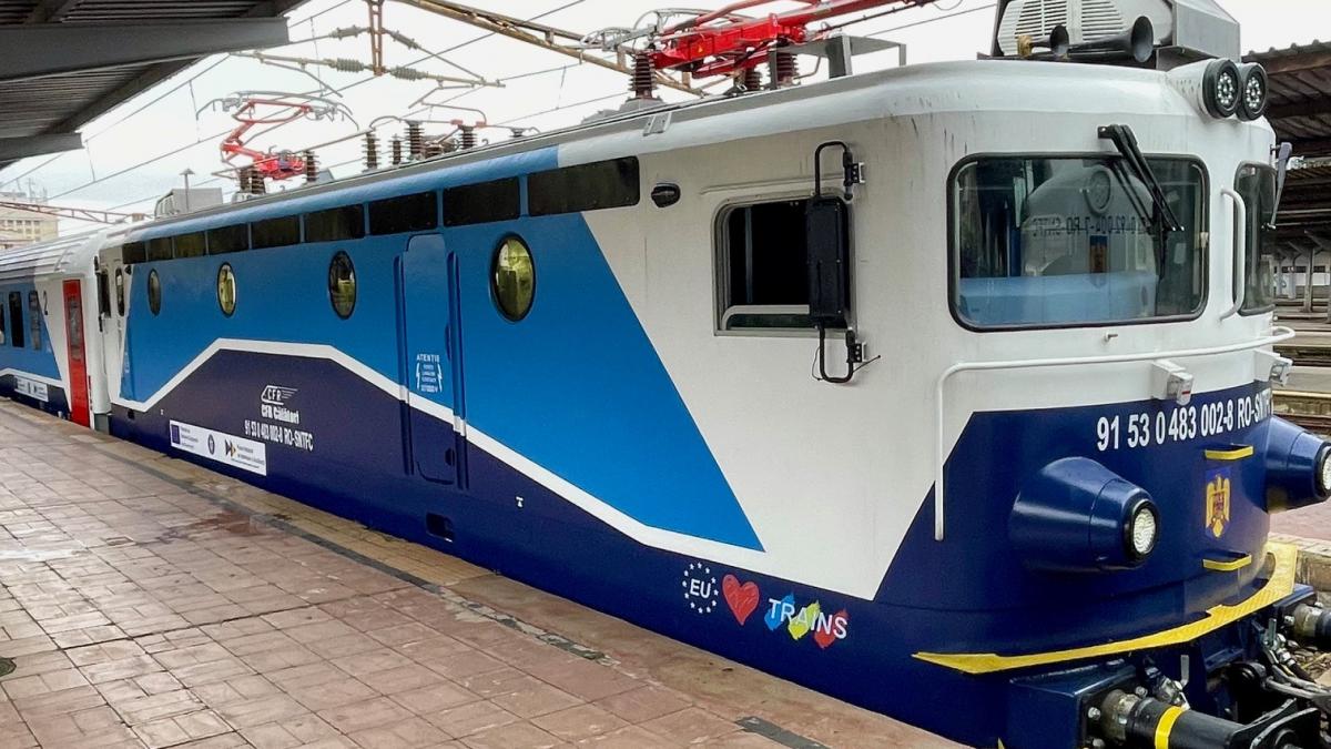 trenuri suplimentare catre litoral