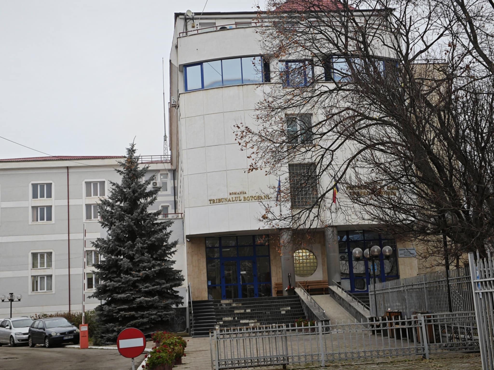 Amendă menținută pentru patronul care a vândut țigări unui minor în Botoșani: decizie definitivă a tribunalului