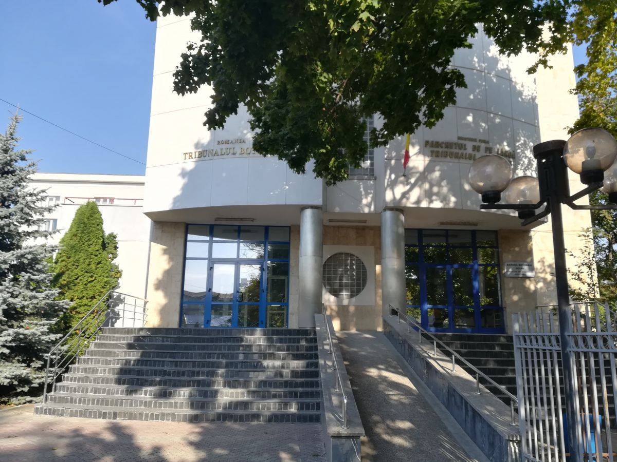 Trei patroni care au dat mită condamnați la Tribunal, unul dintre ei plătește o amendă uriașă 