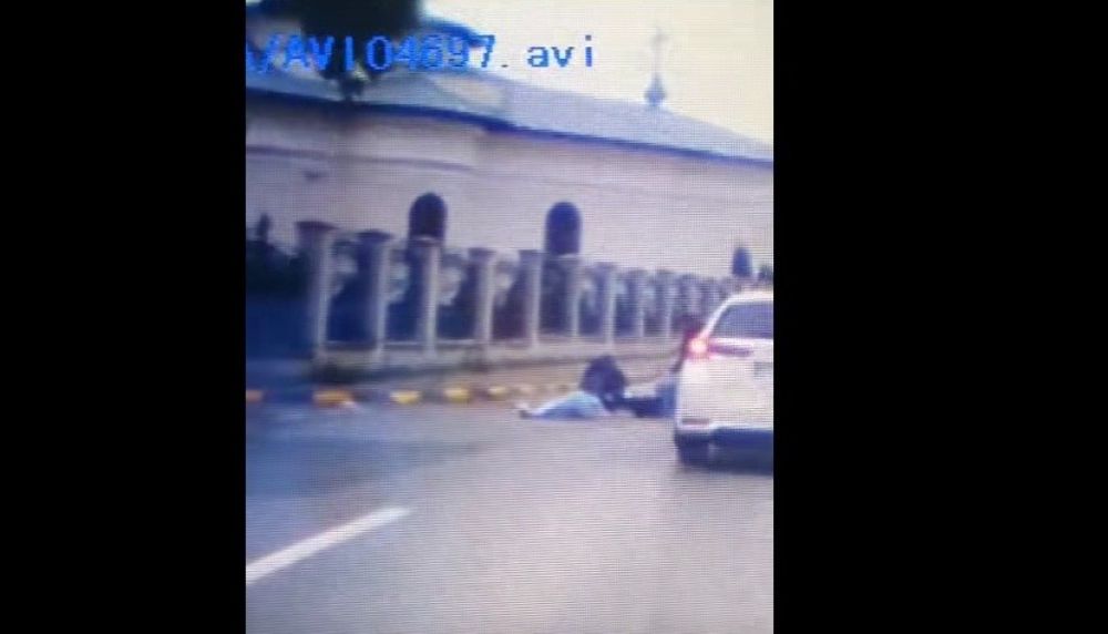 Două fete pe trotinetă lovite de o mașină la Botoșani: Modificări propuse în Parlament după valul de accidente