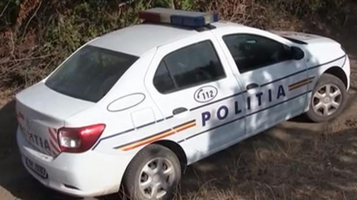 trupul unei tinere gasit intr-o valiza