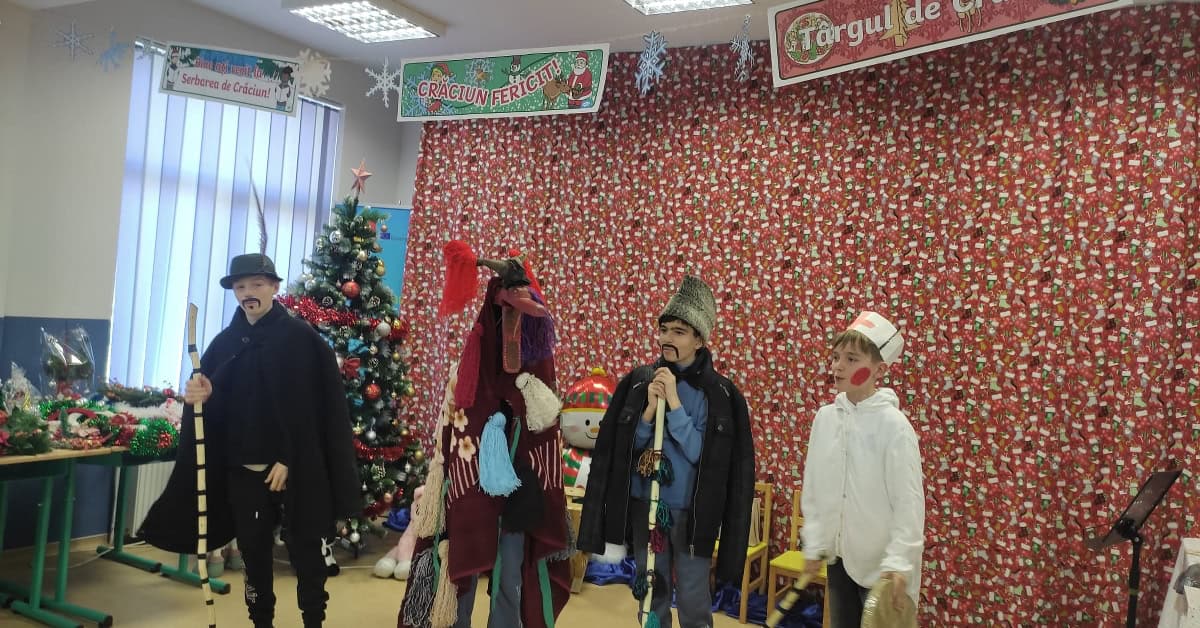 Solidaritate la Botoșani: Târg de Crăciun caritabil la Școala din Tudor Vladimirescu