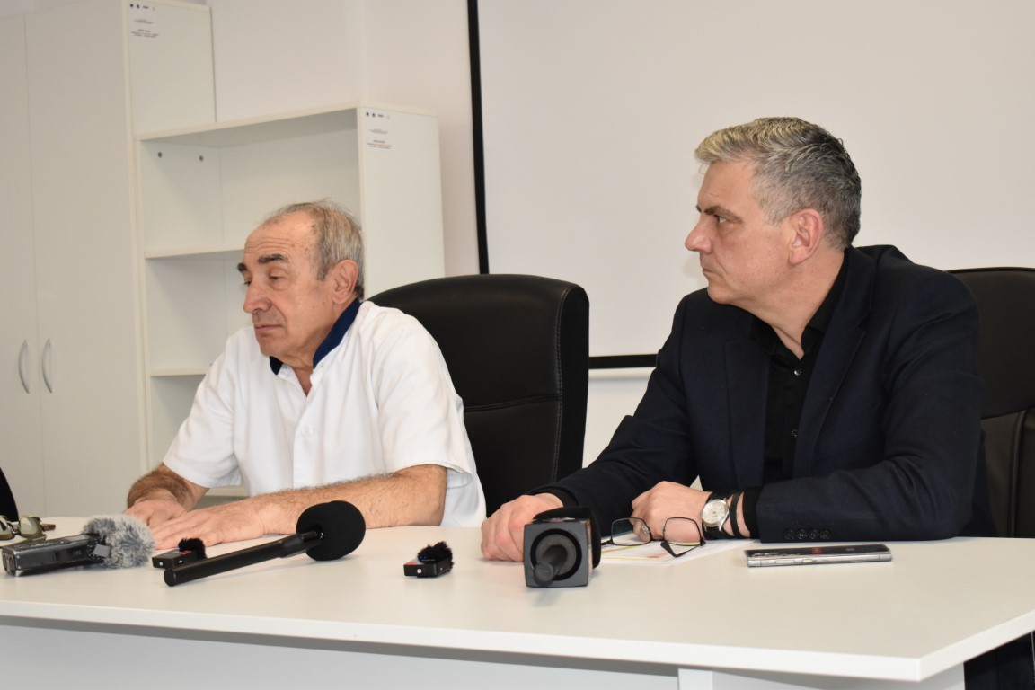 Doctor fericit la Spitalul Județean: se mulțumește cu ce are și nu solicită nimic conducerii