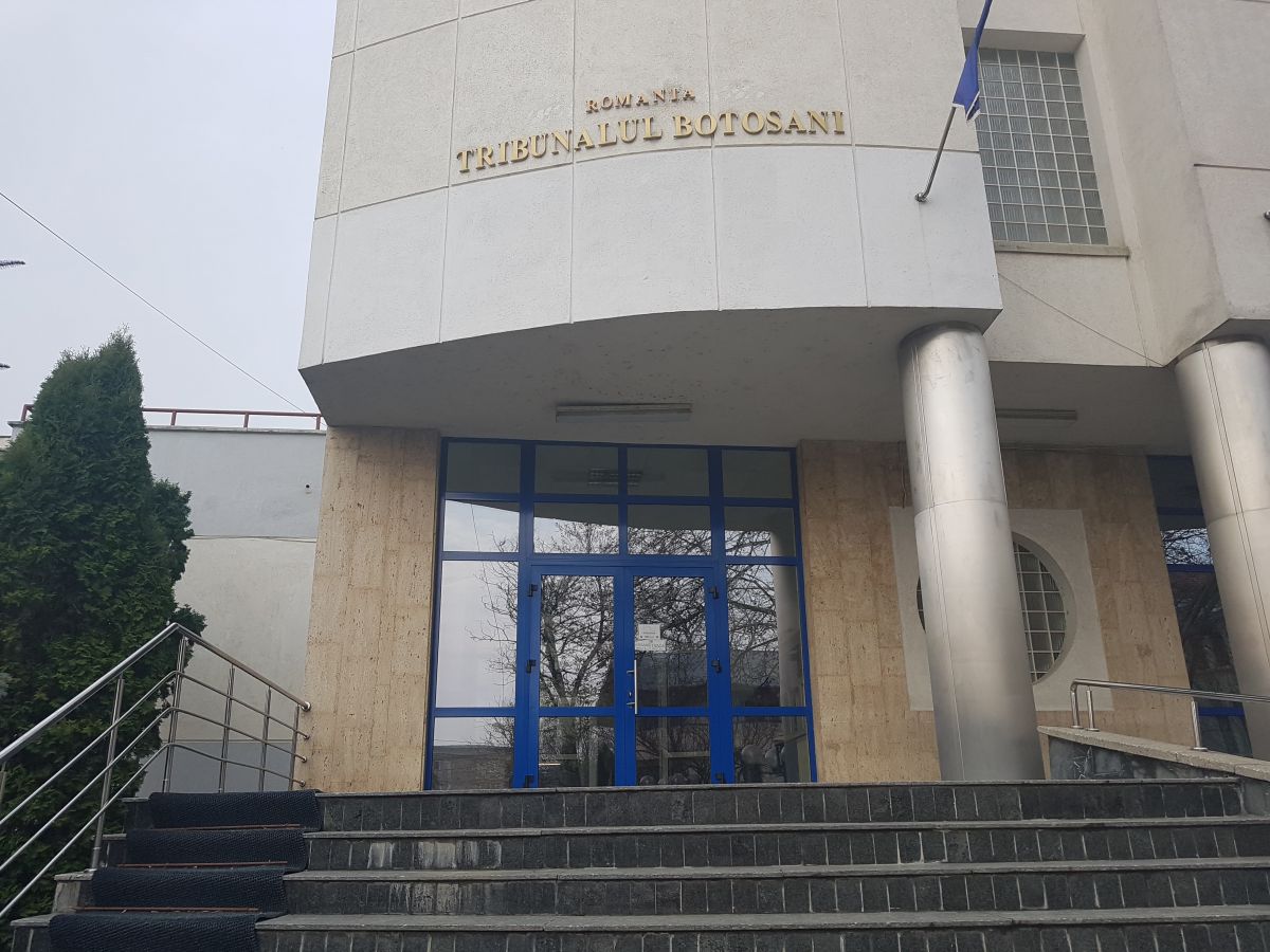 atac violent asupra a doi oameni