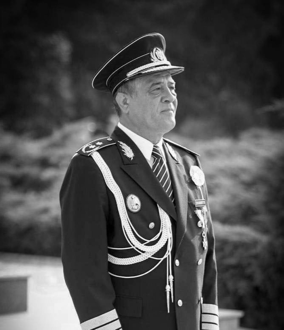 un fost inspector general s-a stins din viata