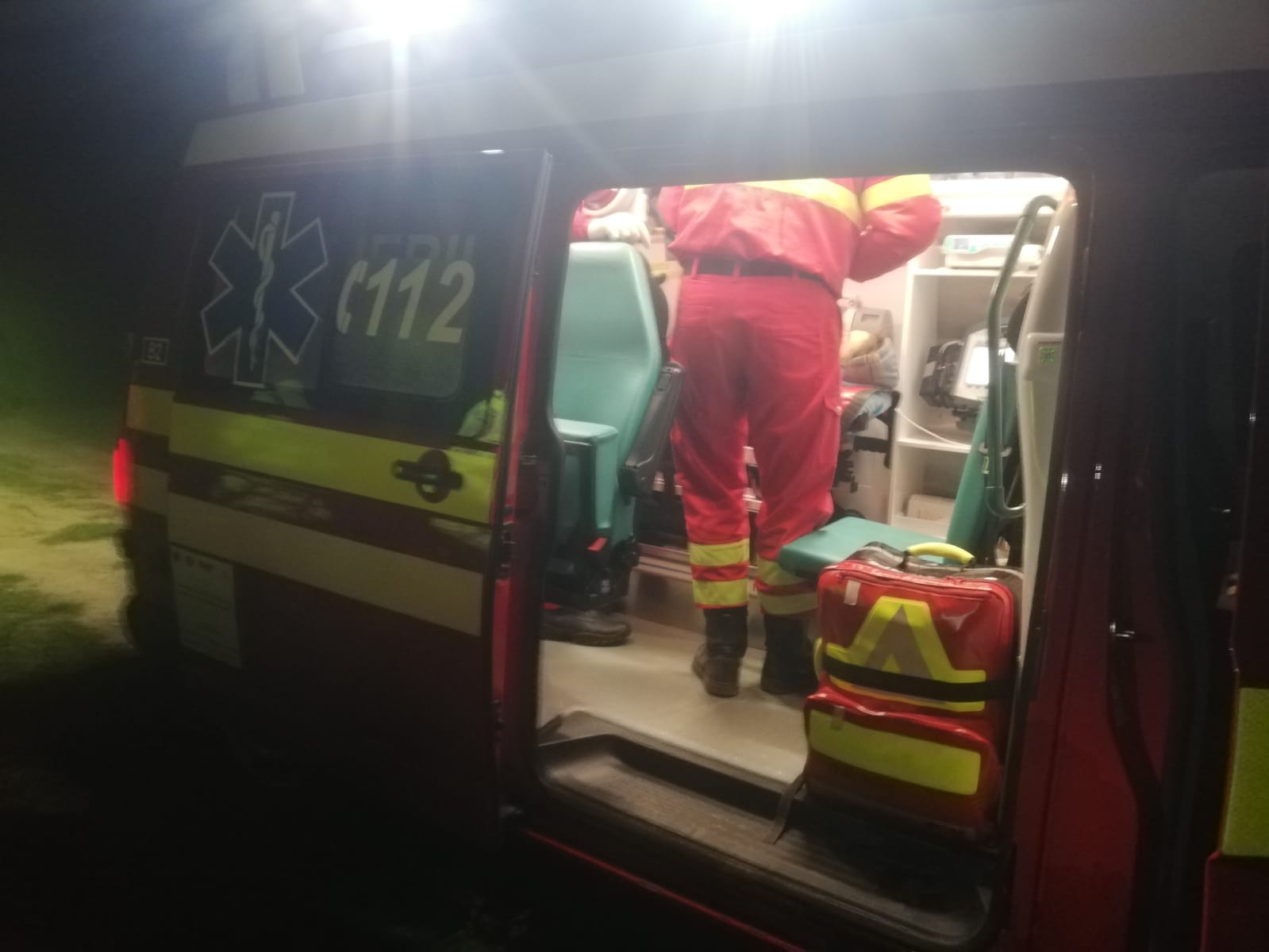 un tanar de 33 de ani a incercat sa se spunzure