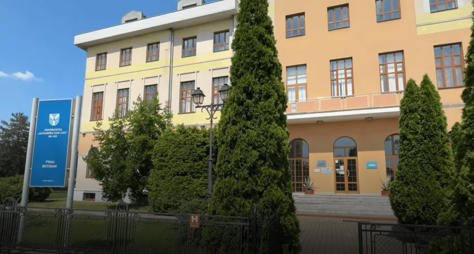 universitatea cuza la botosani