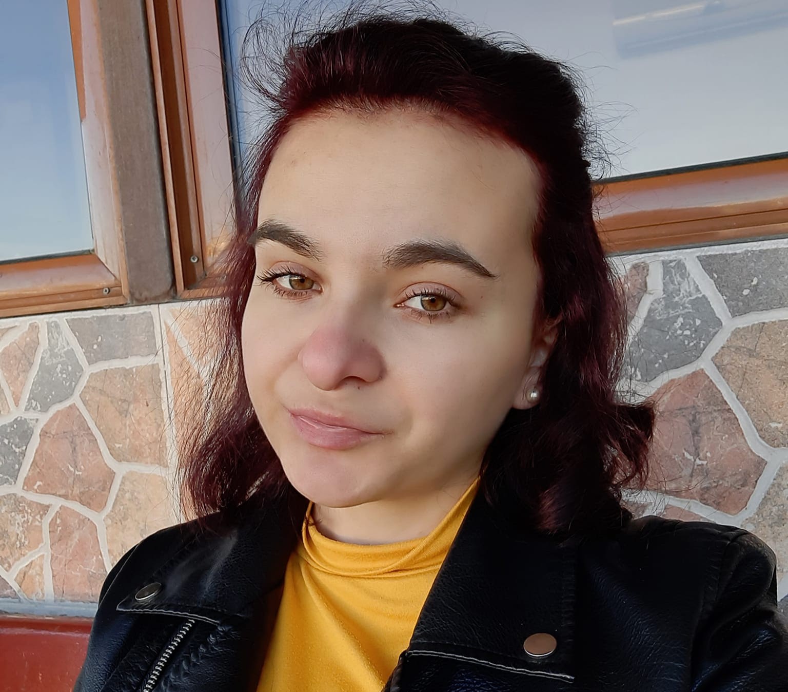 Florina, o tânără de 20 de ani are nevoie ajutor: Sunt disperată și nu știu ce să fac