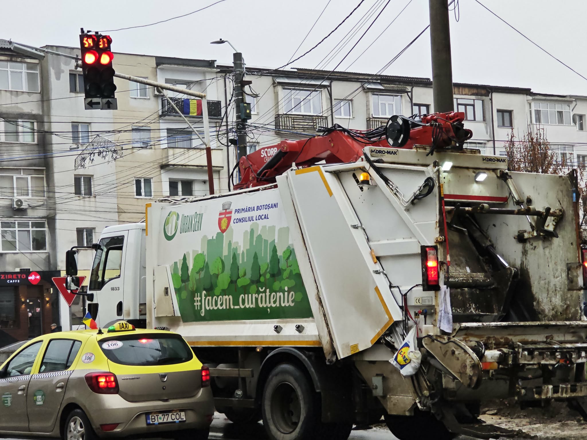 Urban Serv programul de pasti.