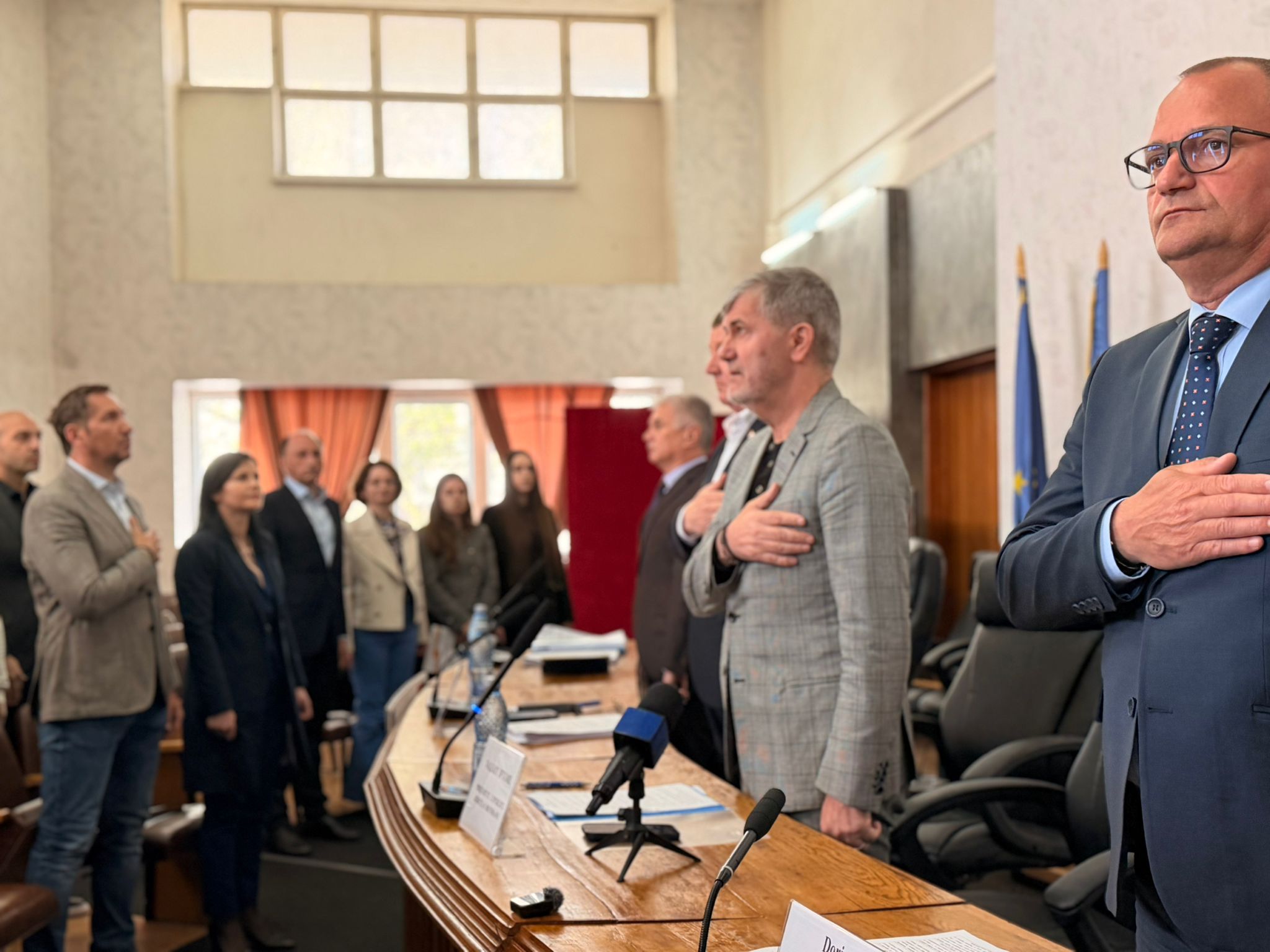 valeriu iftime despre iti tara de sus