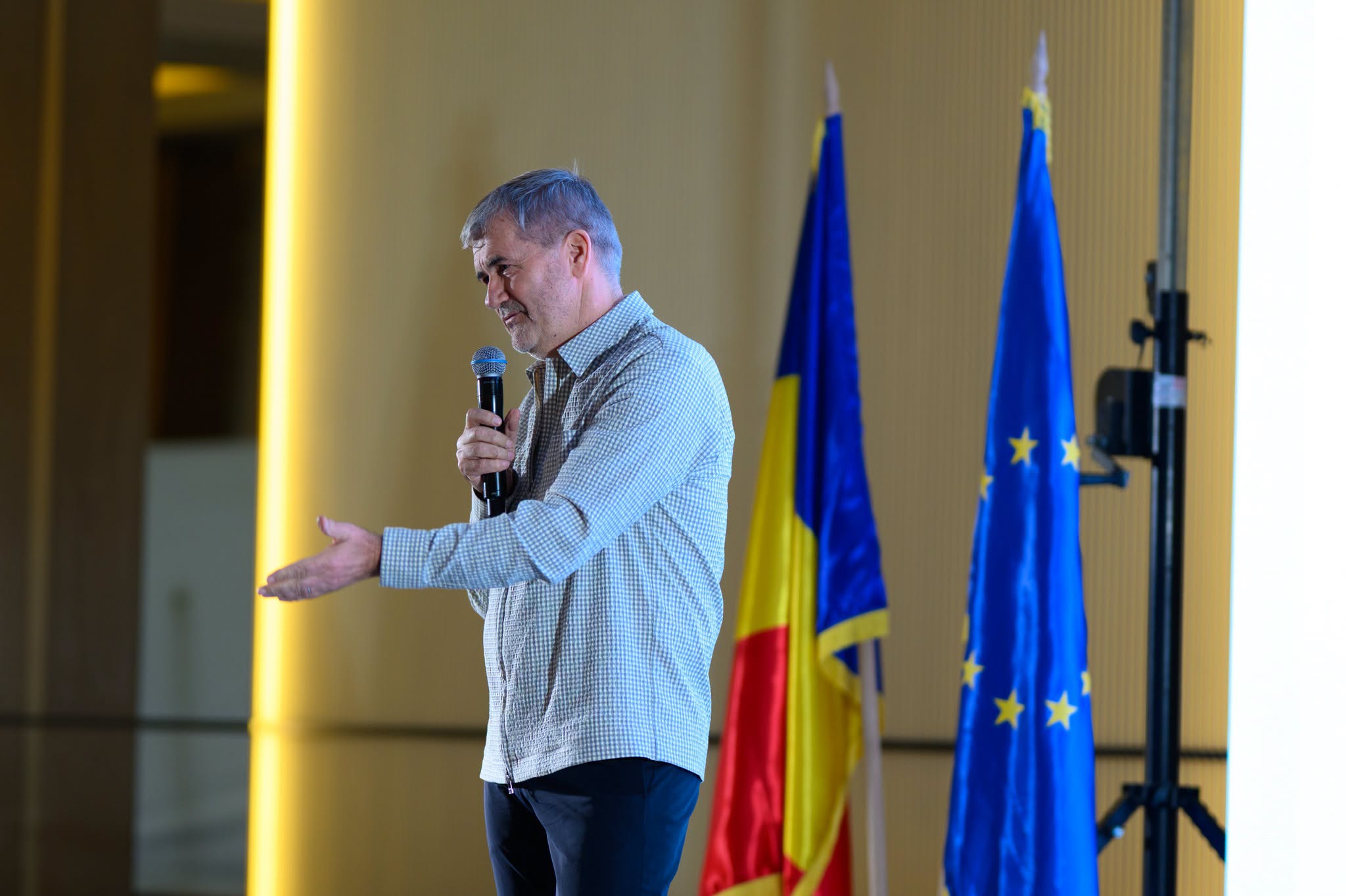 valeriu iftime in fata profesorilor