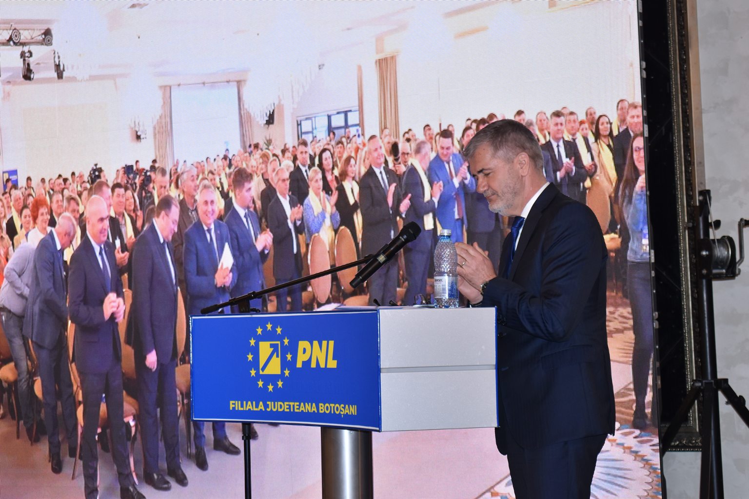 ”E treaba mea cu cine este măritată ea?” Liberalii lui Iftime: ”Blocata” de la Antidrog, nevasta primarului, omul lui Țurcanu, omul Doinei, asociatul de la Elsaco + băieții președintelui cu funcții noi – VIDEO 