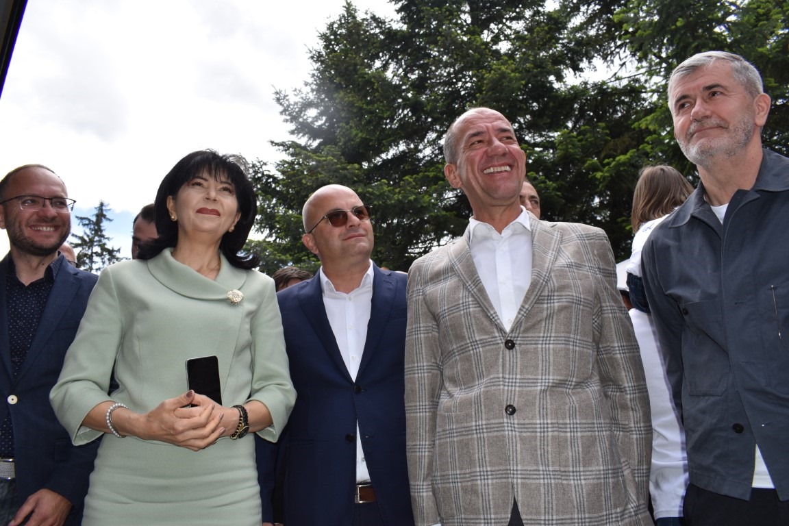 Valeriu Iftime: O provoc pe doamna Federovici să vedem care dintre noi știe să scrie mai bine românește; nu are proprietatea tuturor celor spuse, pentru că nu știu dacă vreodată în viața ei a scris vreun proiect