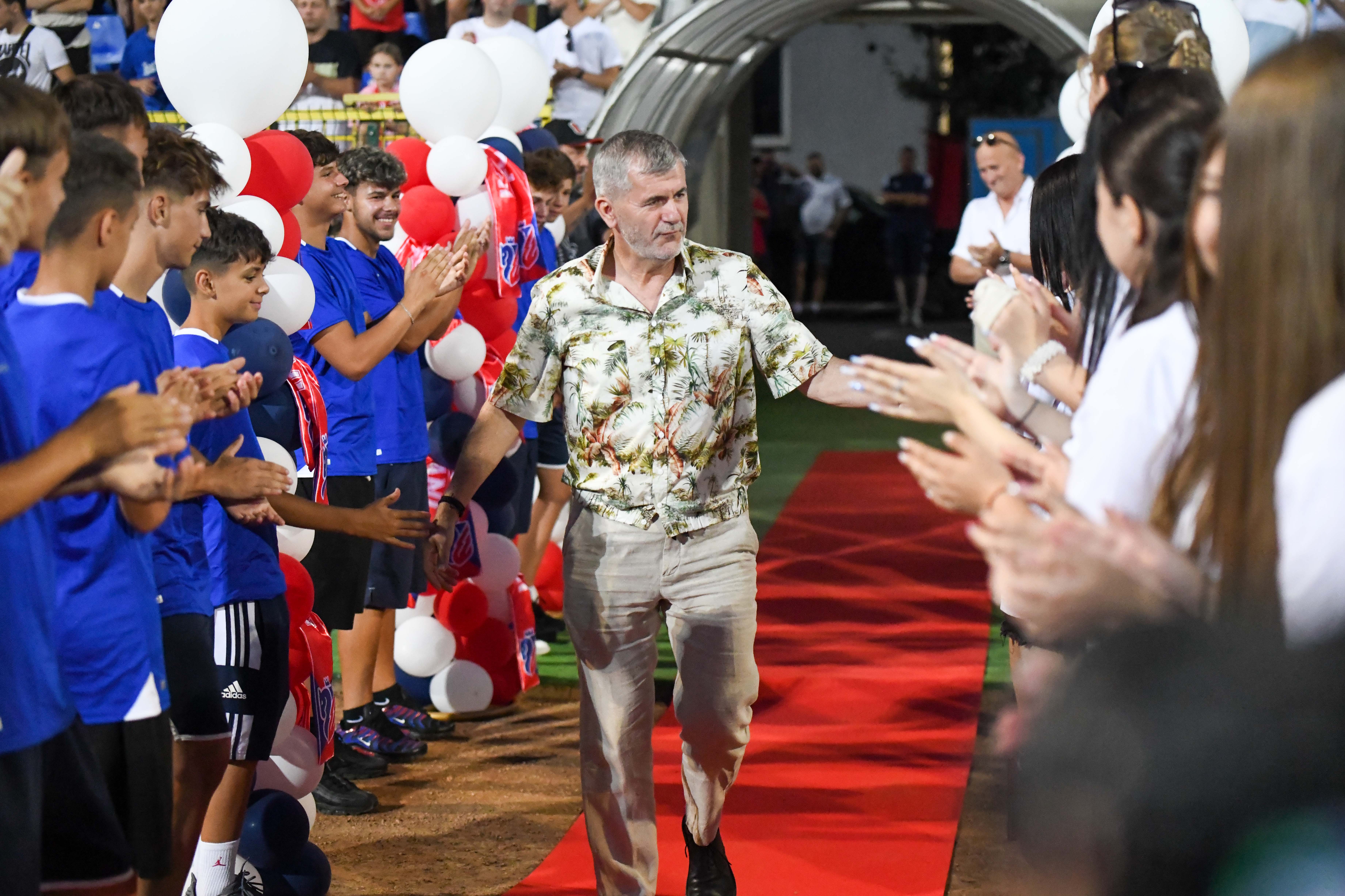 FC Botoșani, lider în SuperLigă după turul sezonului regulat: Valeriu Iftime promite luptă pentru menținerea poziției