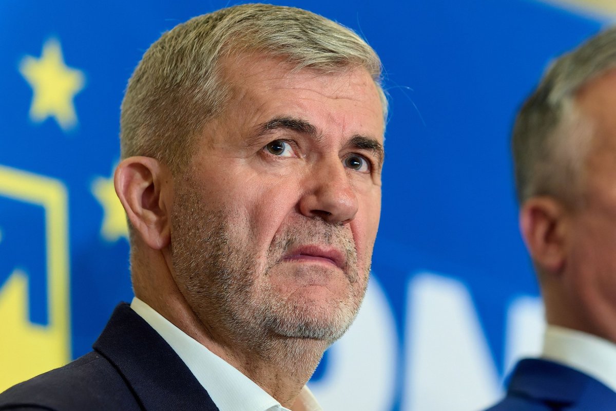 Iftime a dat în judecată un influencer care a scris despre afacerile cu statul și îi cere 20.000 de euro: De c… m-a făcut cumva