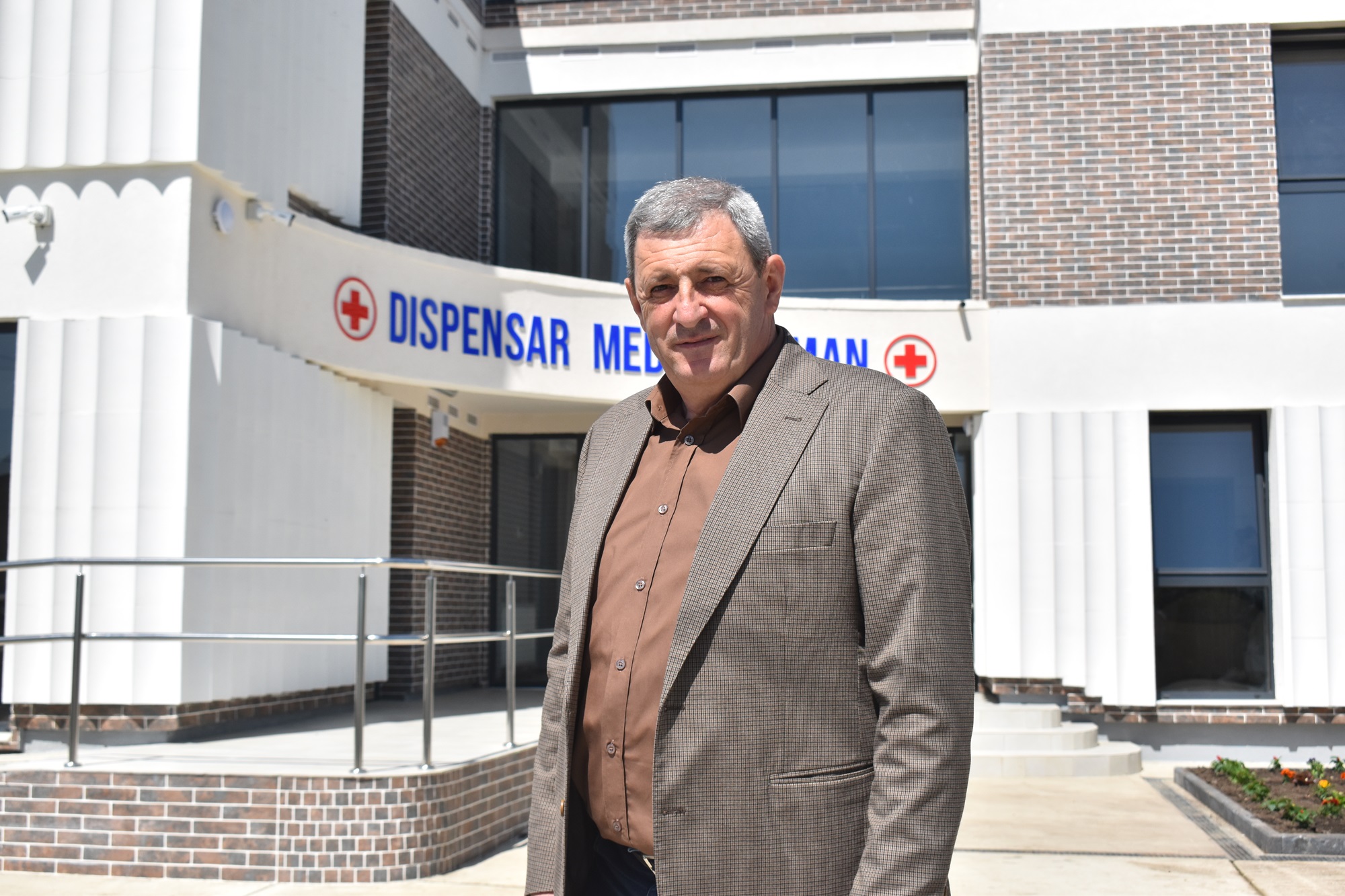 Planurile lui Verginel Gireadă pentru un nou mandat, de la școală și dispensar la trotuare și spații de agrement 