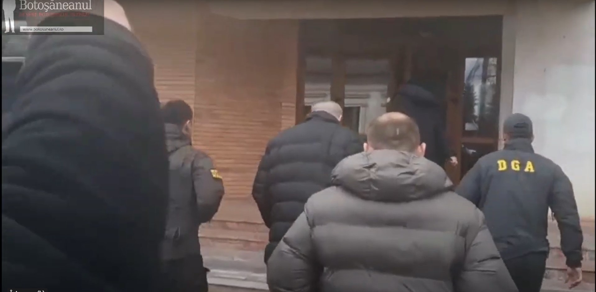 ACUZAȚIILE care i se aduc primarului Verginel Gireadă care ar fi cerut mită de la constructor 