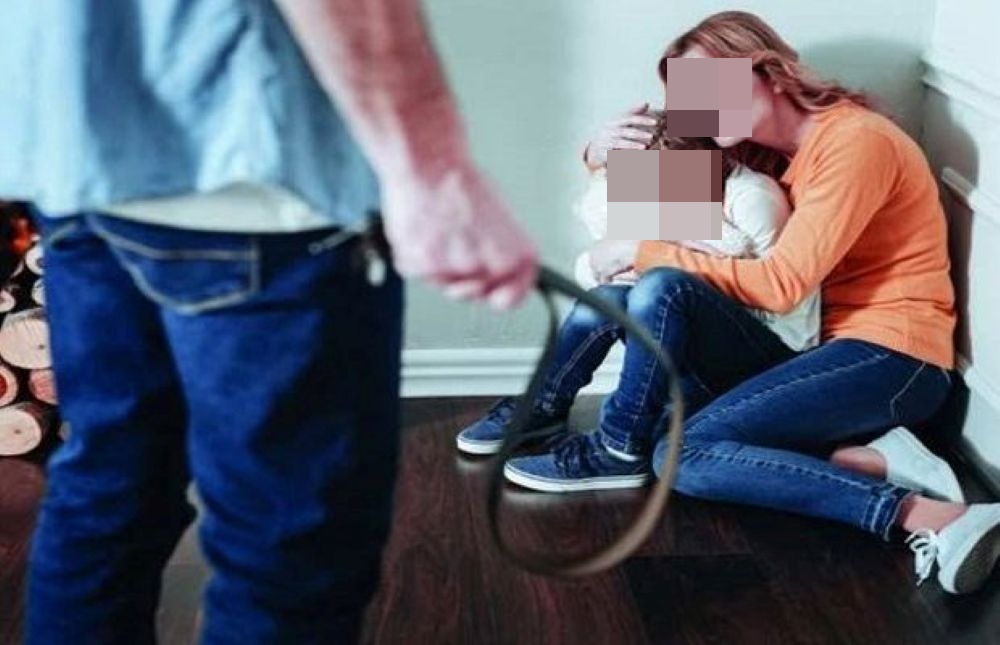 Un tânăr din Botoșani și-a bătut fosta soție, nervi vărsați și pe fiică 