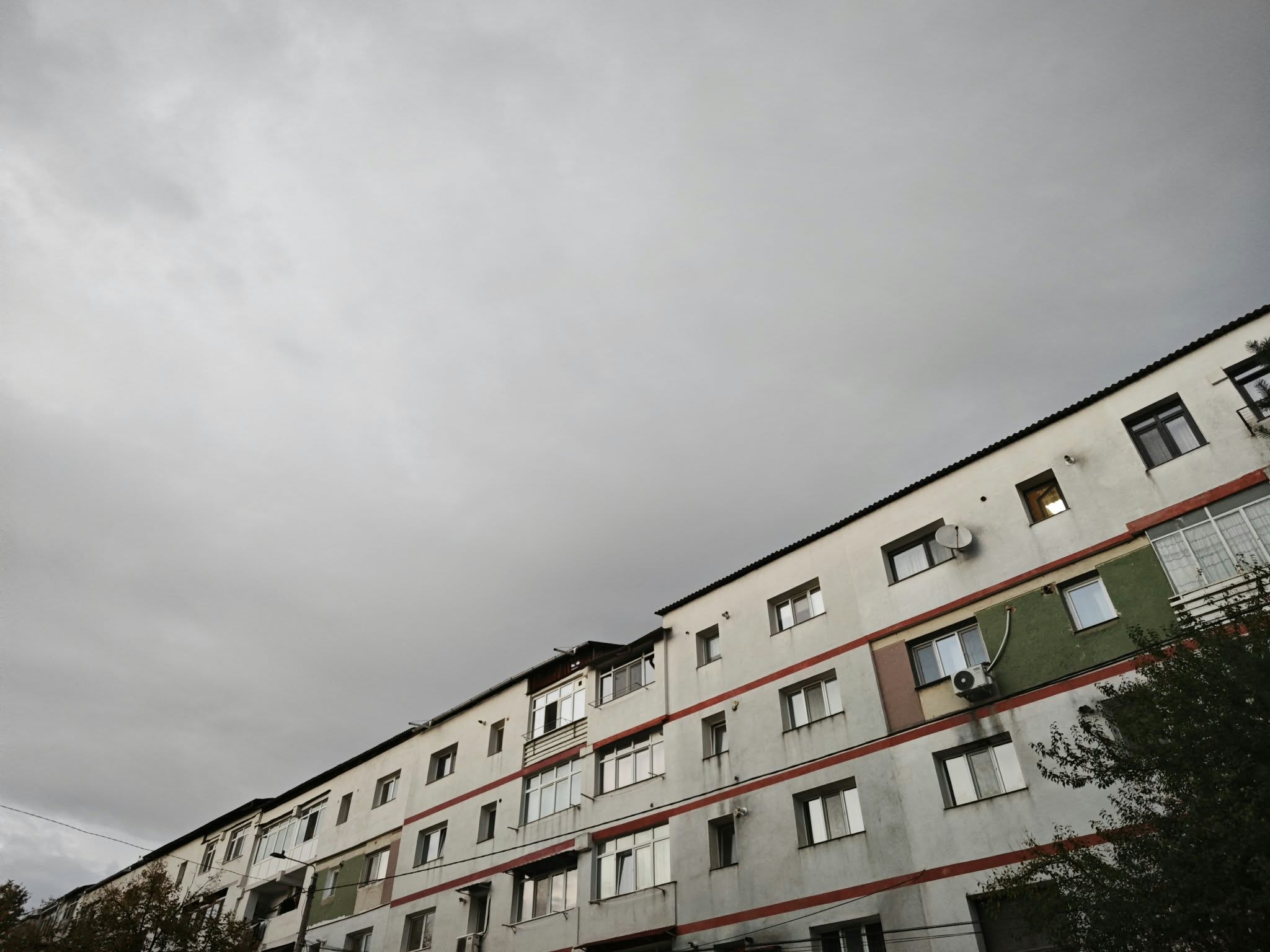 vreme ploioasa la botosani