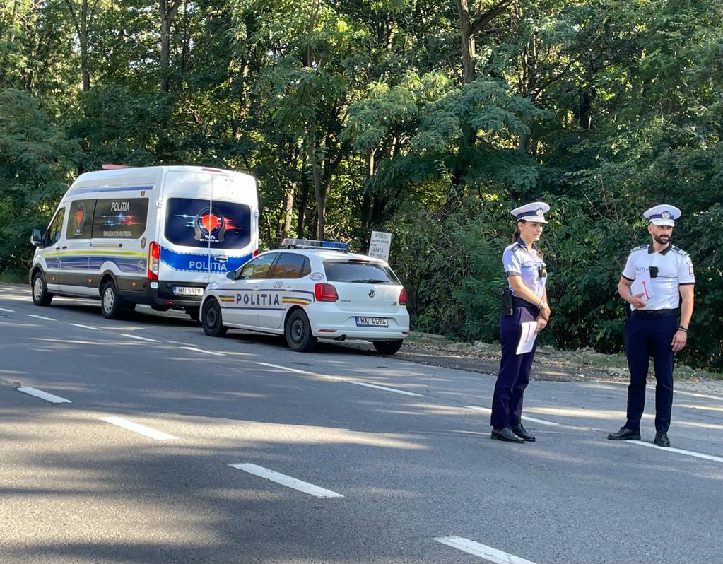 Drumul periculos de la Botoșani, polițiștii au reținut 12 permise 