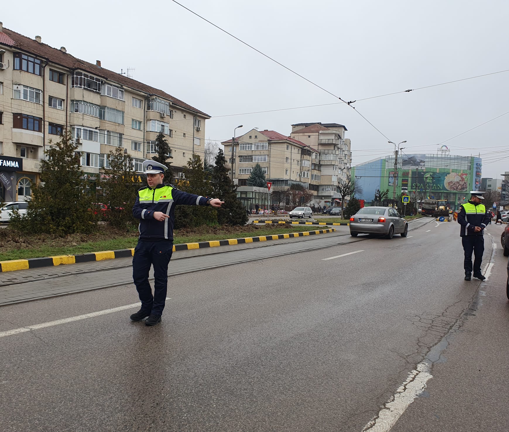 Plimbare penală pe Calea Națională pentru un șofer oprit de polițiști