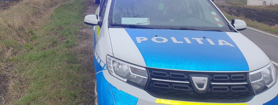 Tânăr ajuns cu mașina în șanț după ce a băut „puțin”