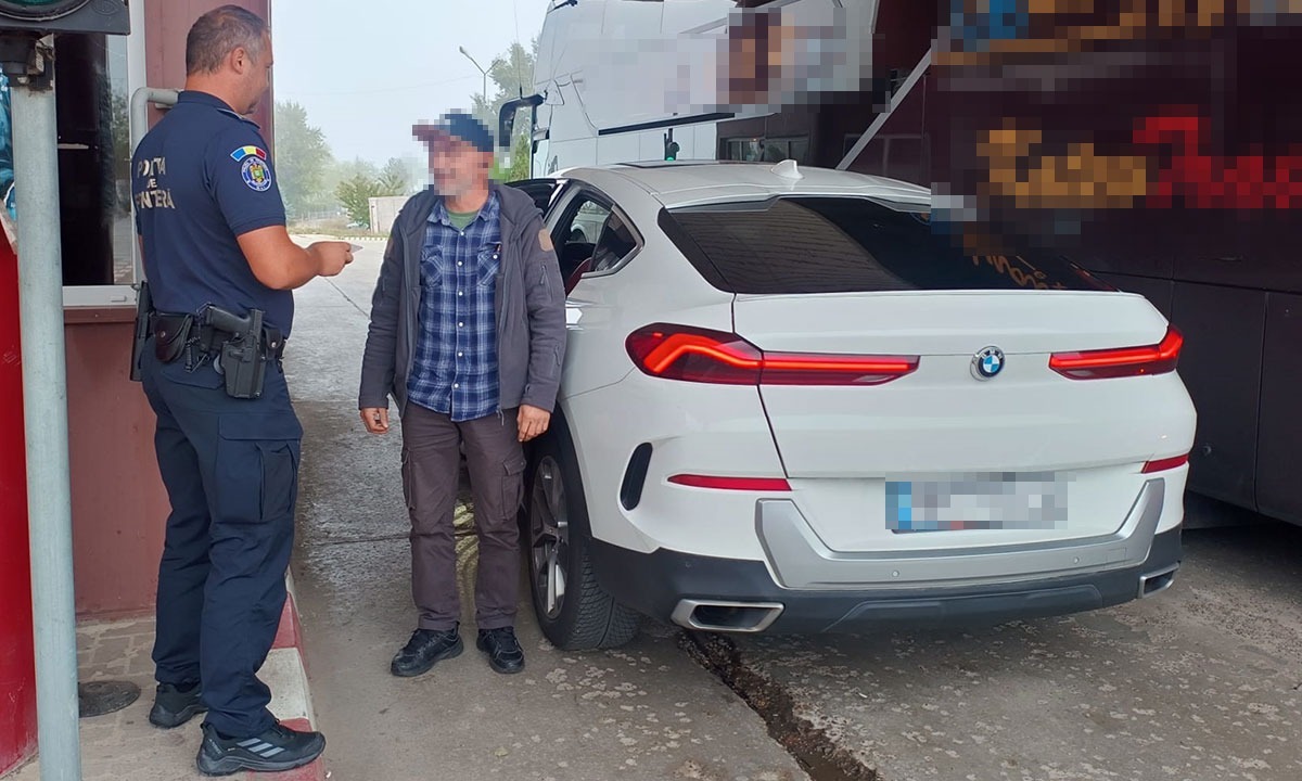 Bărbat urmărit internațional, depistat de polițiștii de frontieră la Stânca