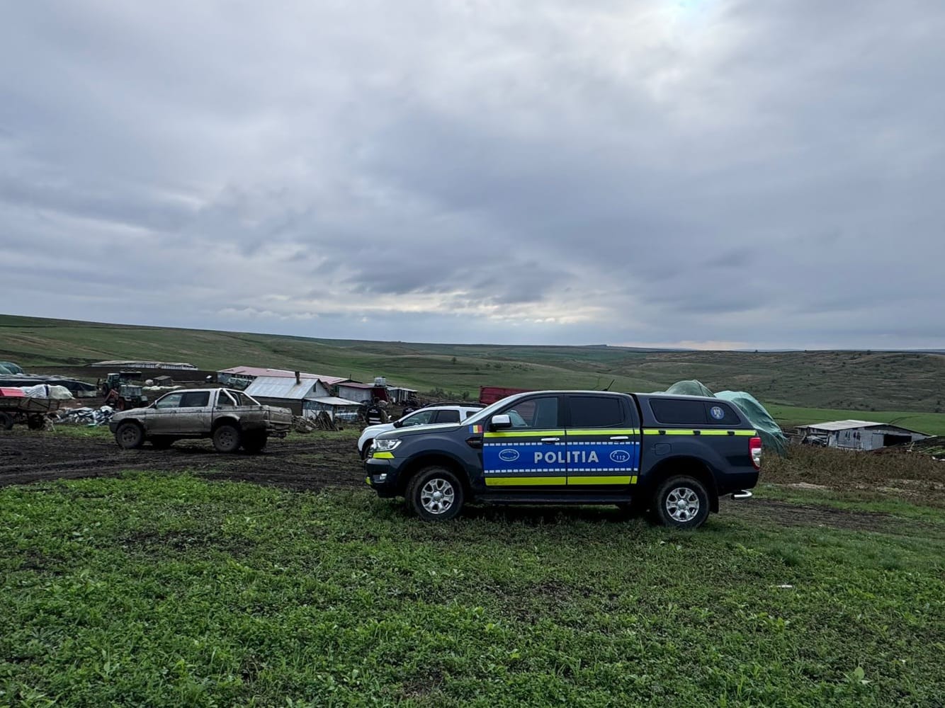 Câteva stâni din județul Botoșani verificate de polițiștii de la Protecția Animalelor