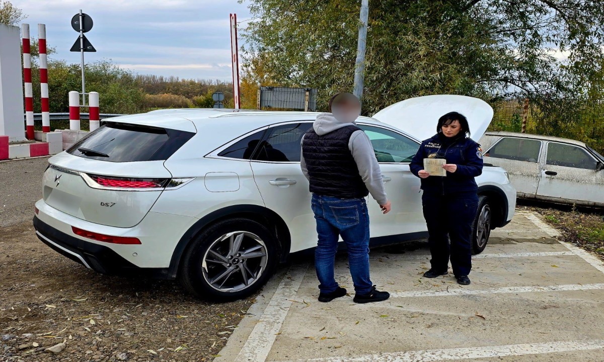 Autoturism de 150.000 de lei căutat de autoritățile din Franța, descoperit de polițiștii de frontieră botoșăneni - VIDEO