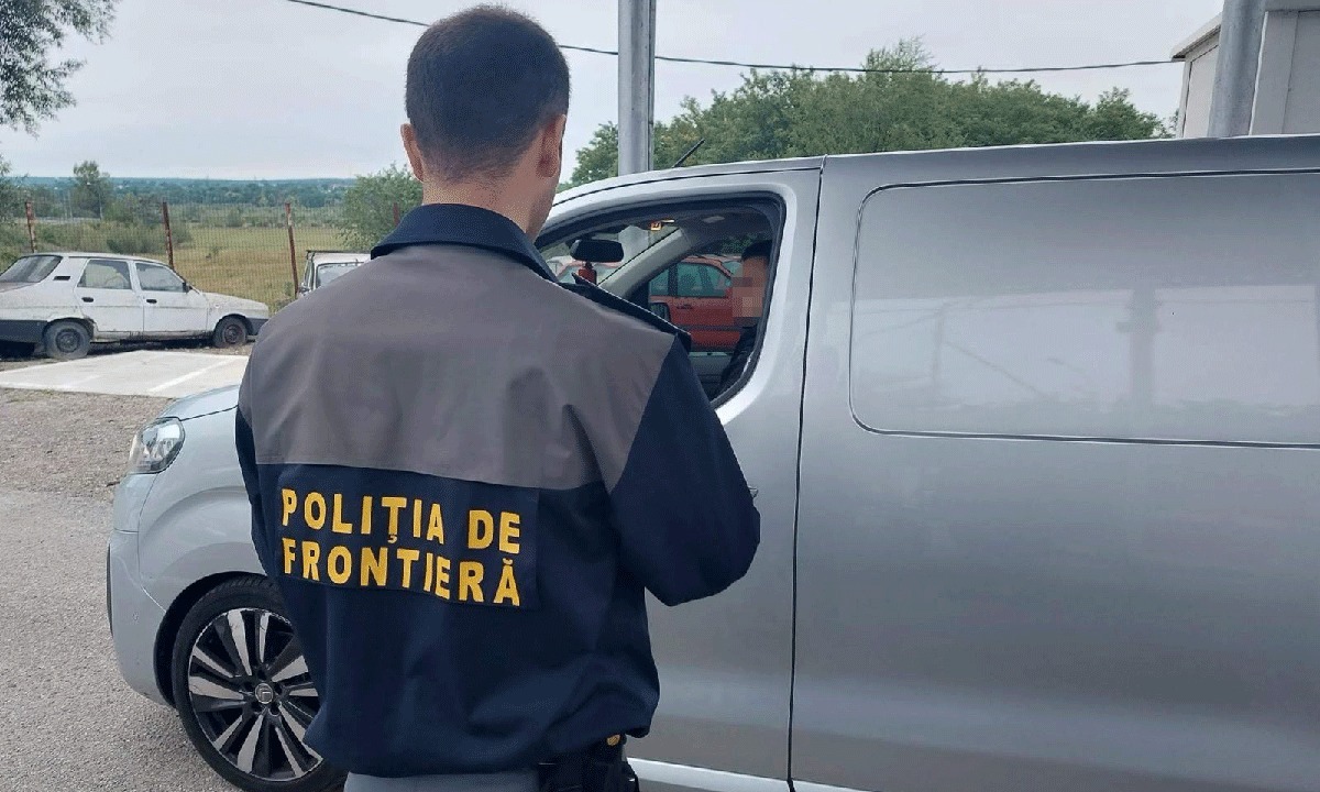 Un bărbat s-a ales cu dosar penal la vamă din cauza unei oferte online