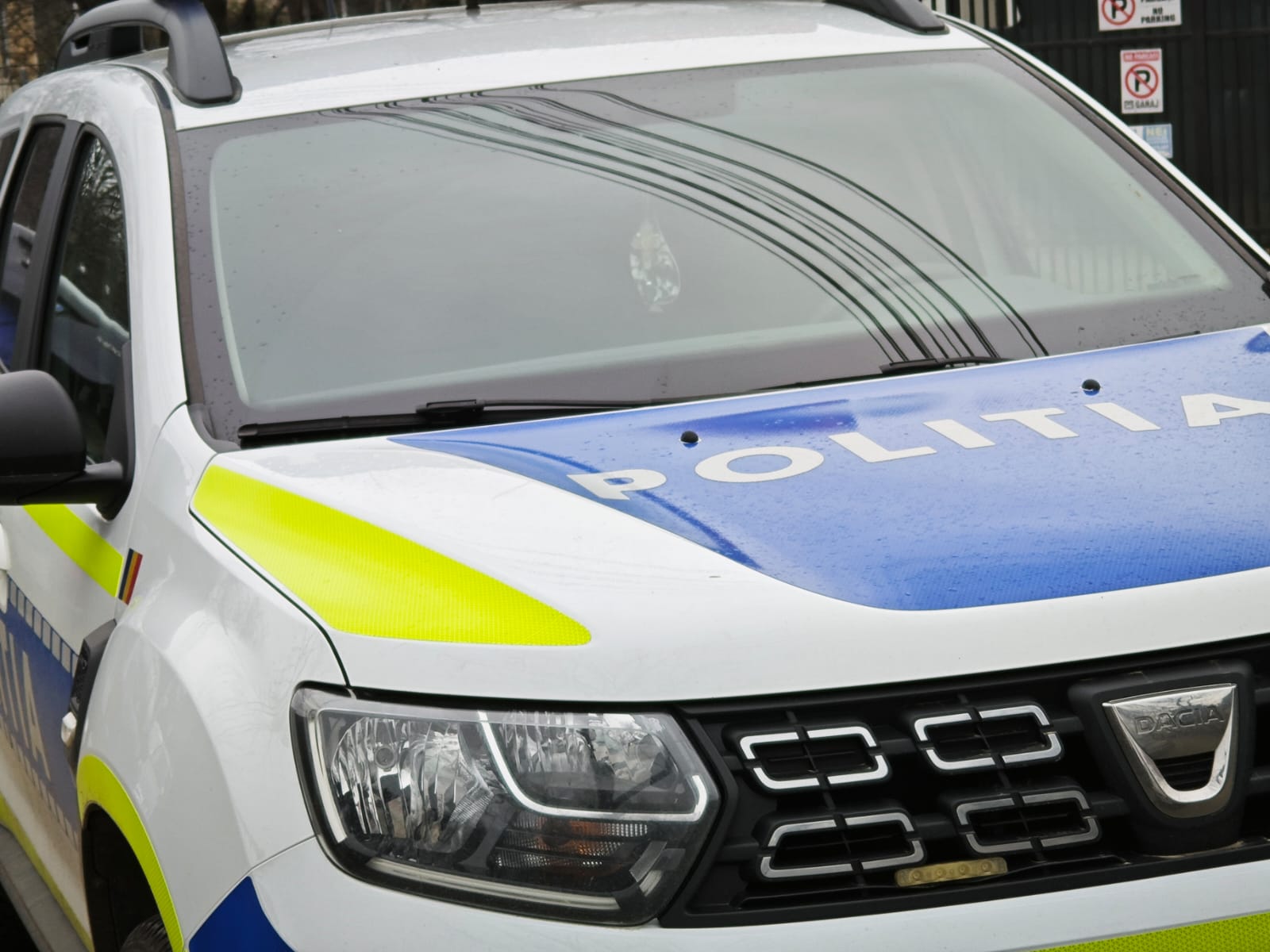 Angajat al unui local public din Botoșani AMENDAT de polițiști în ziua votului