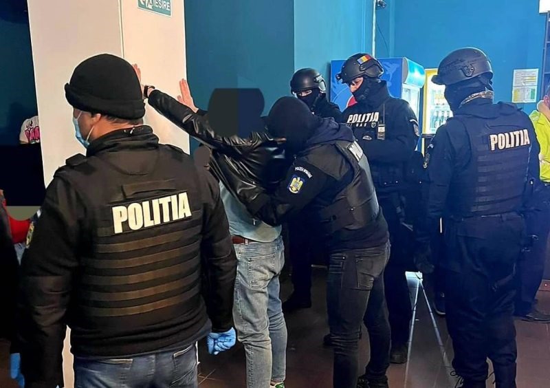 NOAPTEA TRECUTĂ: Străzile orașului împânzite de polițiști și jandarmi