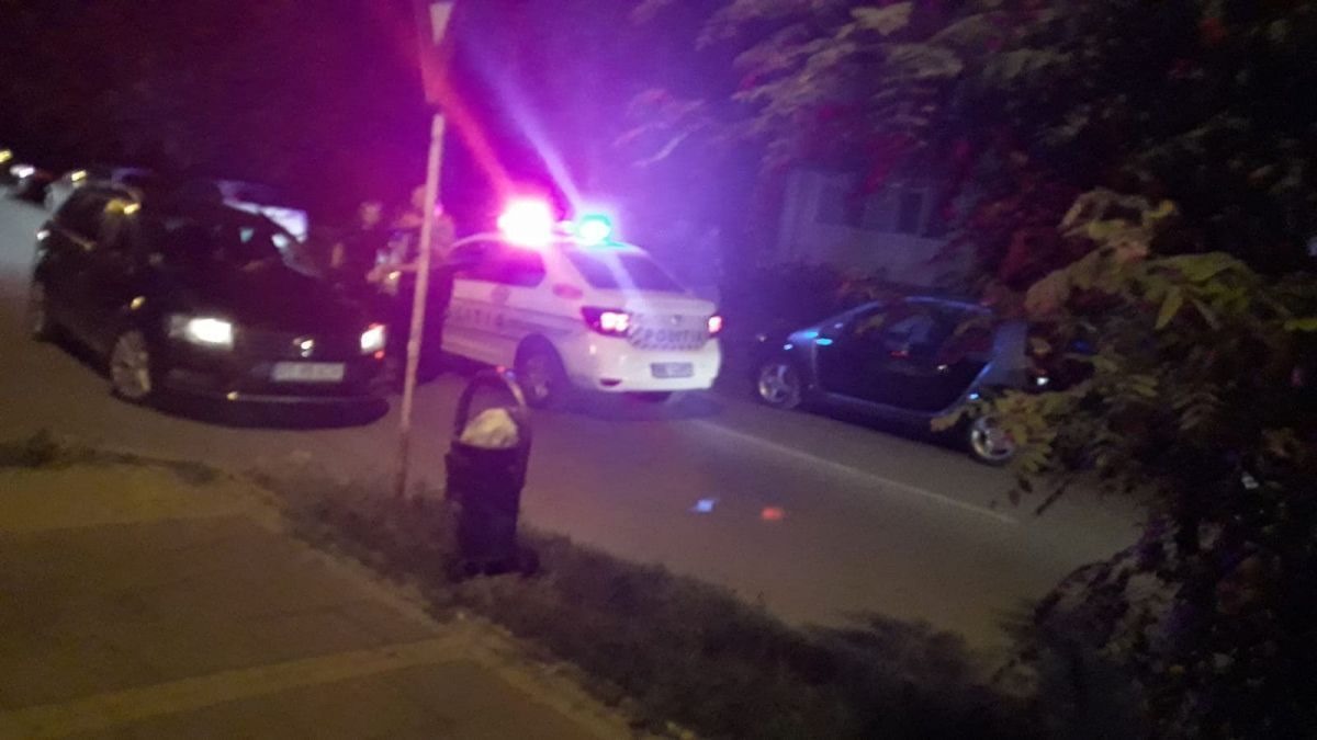 Un tânăr suspectat că s-a drogat cu cocaină ridicat de Poliție din trafic