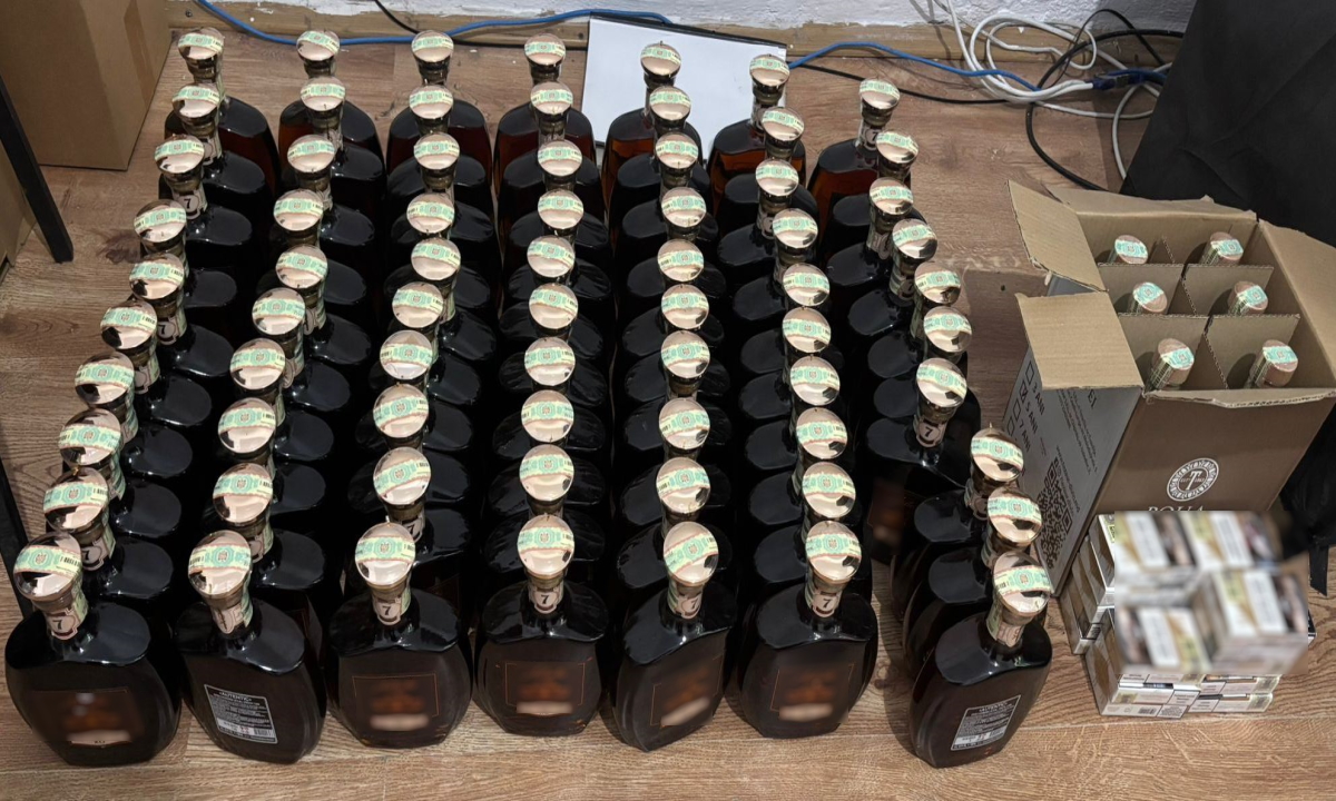 Bunuri în valoare de peste 3.000 lei confiscate de polițiștii de frontieră botoșăneni