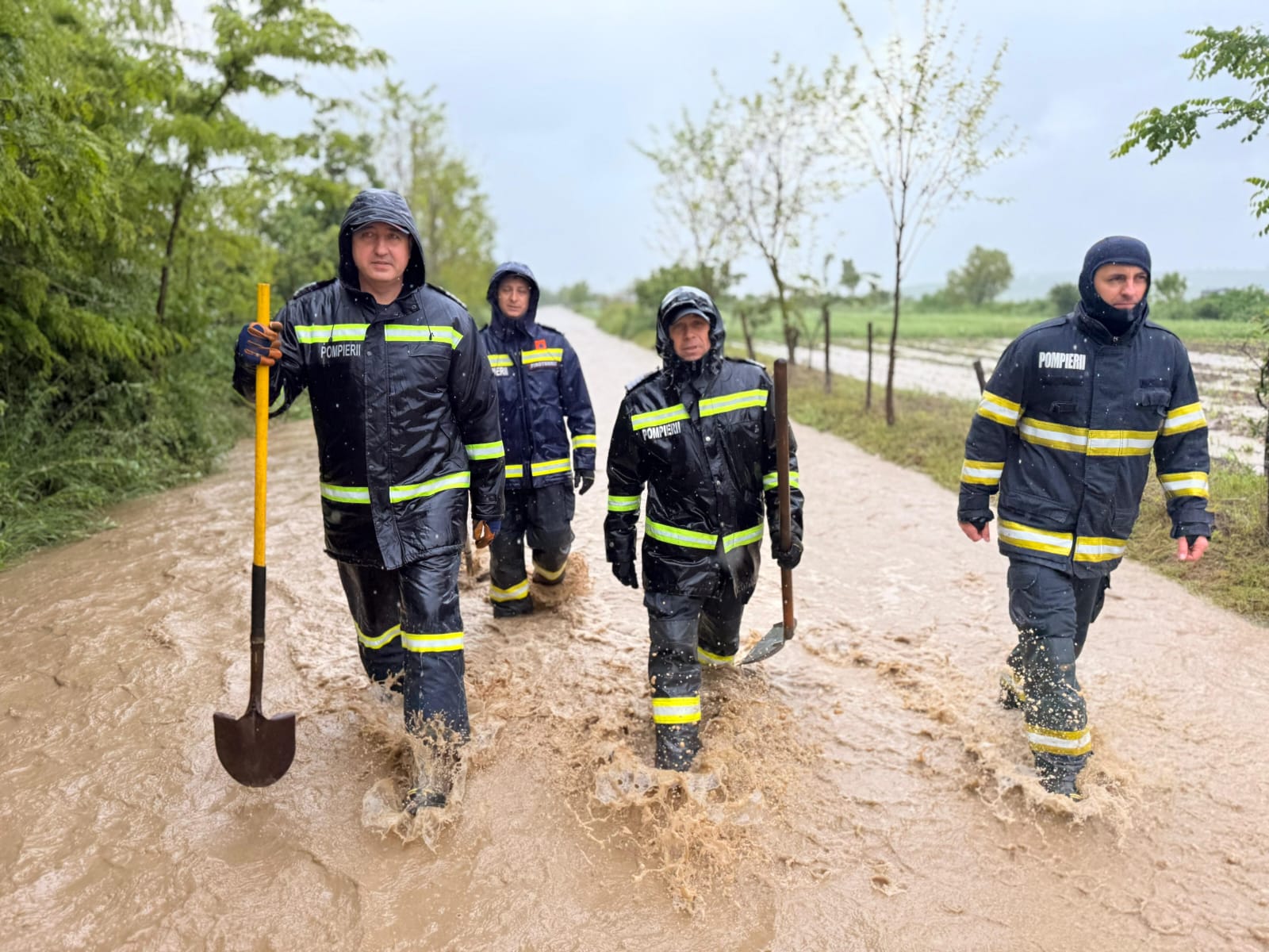 Raed Arafat anunță trimiterea de forțe MAI din alte județe la Botoșani ca să lupte cu inundațiile: Aceste evacuări au fost extrem de importante