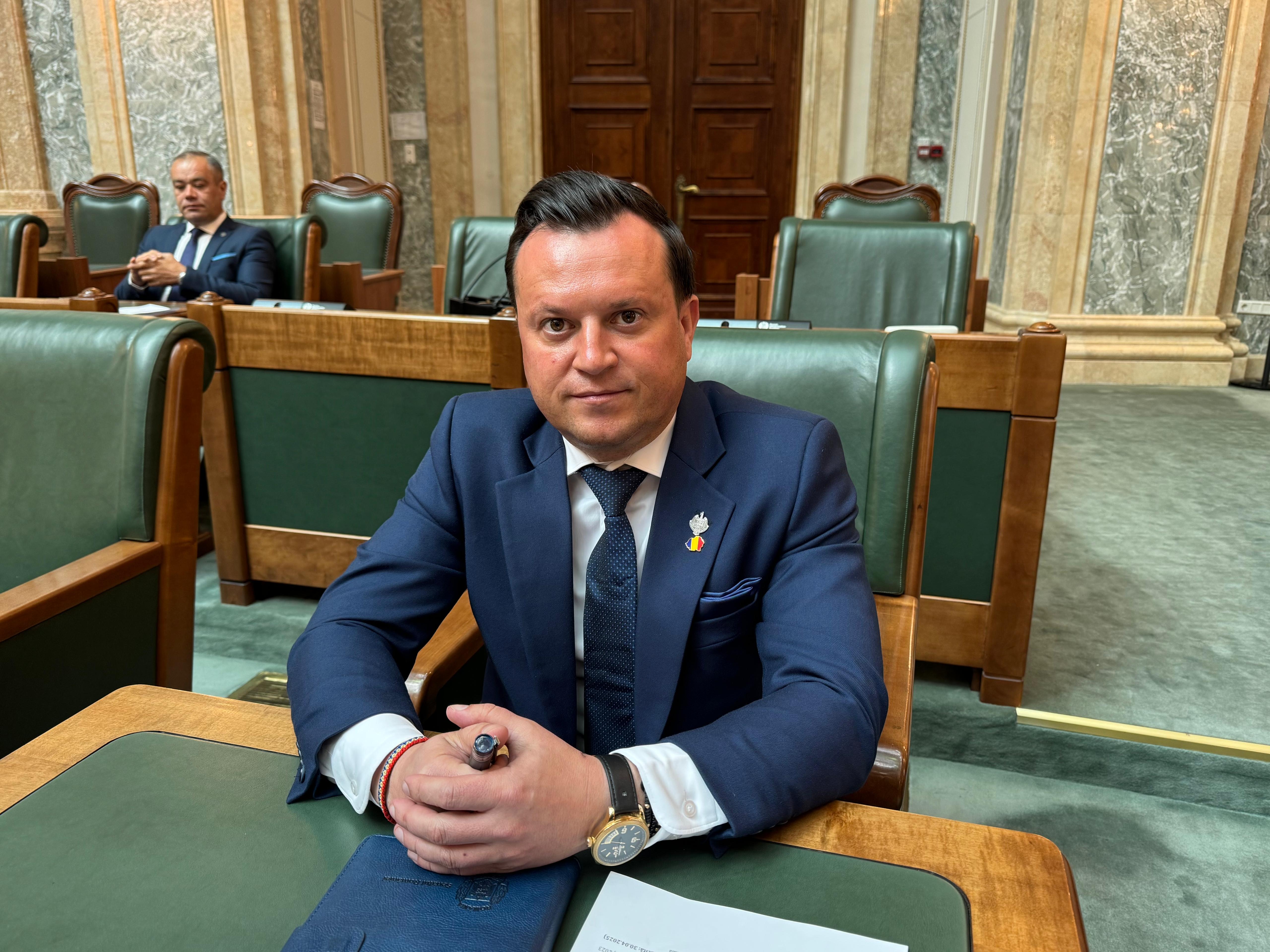 Senatorul Cătălin Silegeanu critică legea austerității propusă de Bolojan: O alegere greșită pentru România