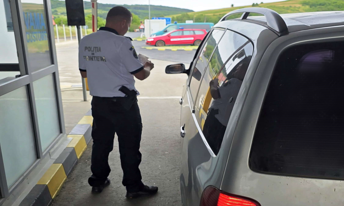 Documentul „livrat” peste graniță i-a adus dosar penal: Nu era nici real, nici al lui