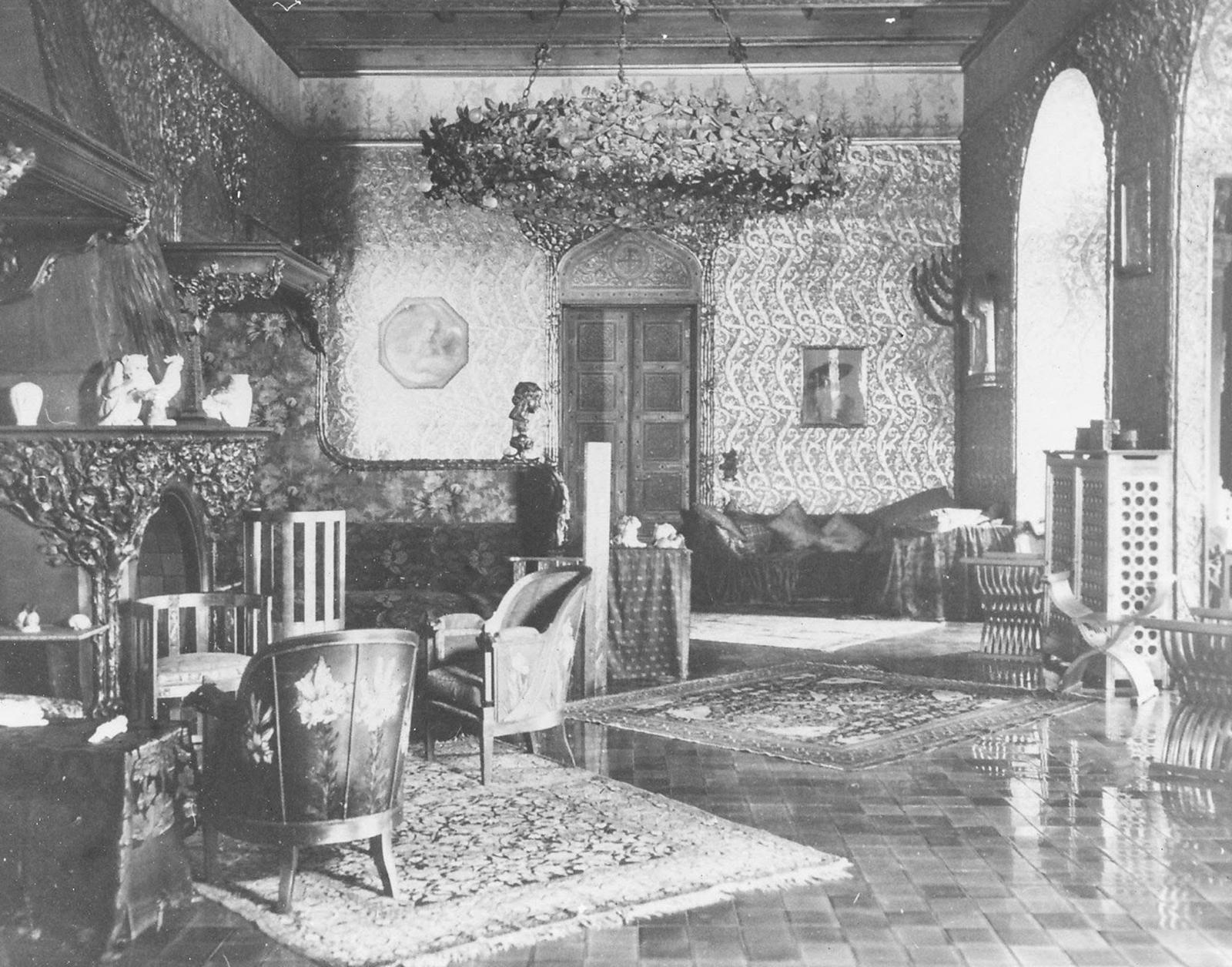 Palatul Cotroceni, jefuit de comuniști după ce a scăpat de demolare