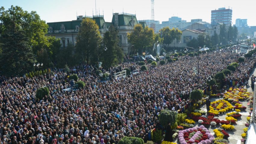 Pelerinajul Sfintei Parascheva 2025: Calendarul procesiunilor și slujbelor de la Iași