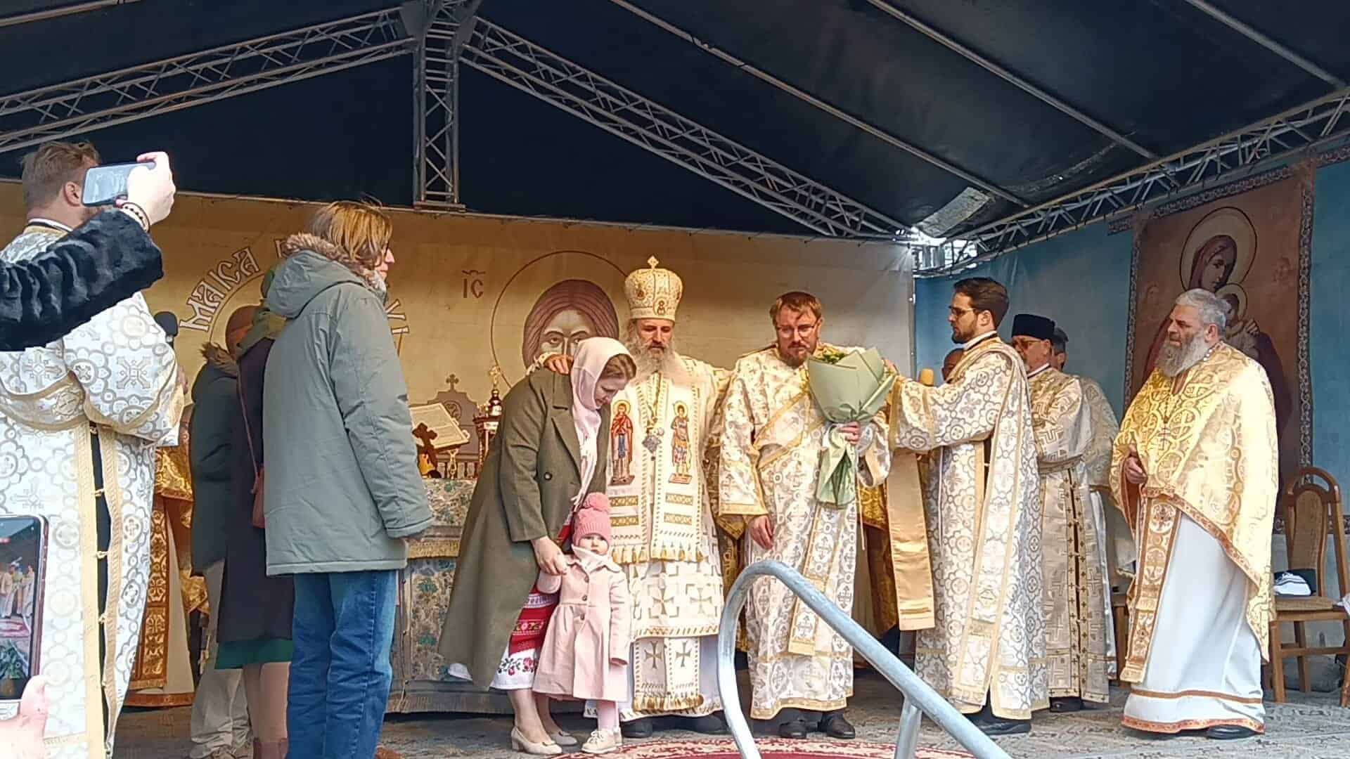 Profesor de religie din Botoșani, hirotonit diacon de ÎPS Teofan la o parohie din județ 